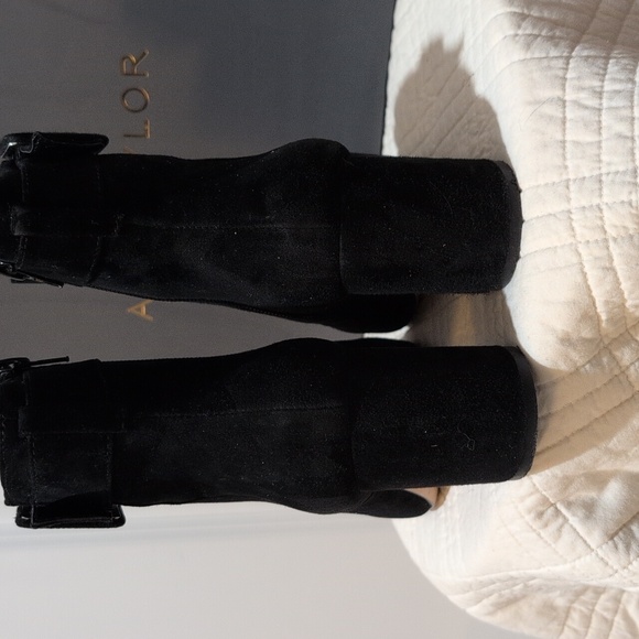 AT Nettie Buckle Heeled Bootie - Picture 4 of 14